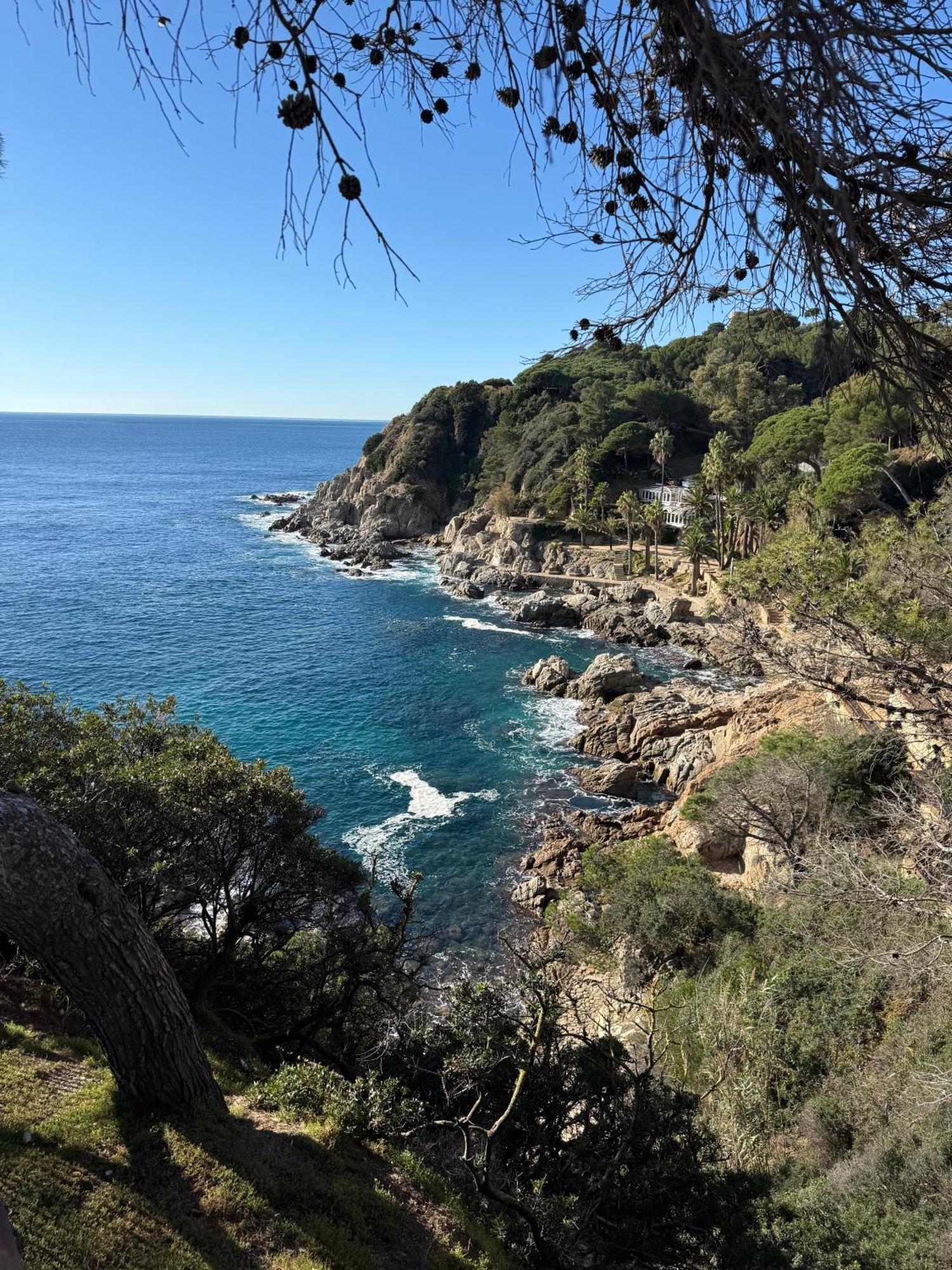 Coastal Retreat Just Steps From The * Lloret de Mar